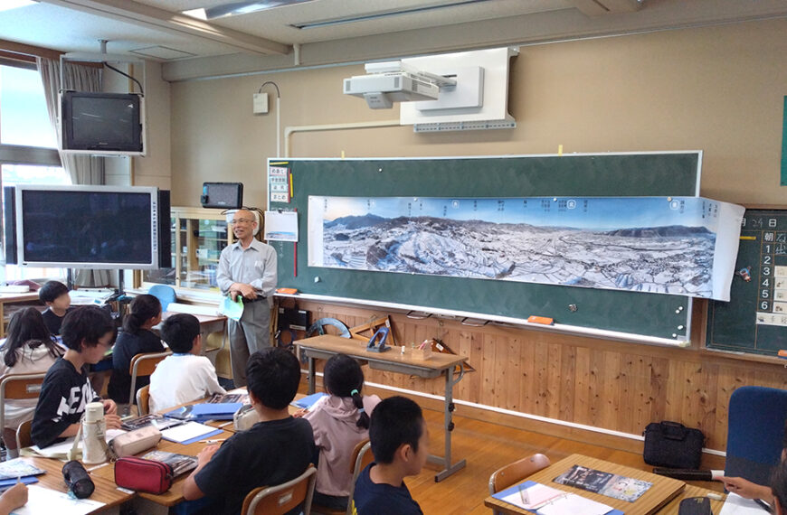 大パノラマ写真で「月の都」楽習
